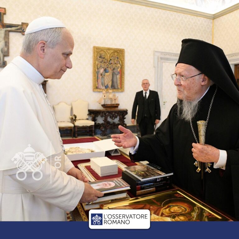 ΕΓΚΑΡΔΙΑ ΣΥΝΑΝΤΗΣΗ ΤΟΥ ΟΙΚΟΥΜΕΝΙΚΟΥ ΠΑΤΡΙΑΡΧΟΥ ΜΕ ΤΟΝ ΠΑΠΑ ΛΕΟΝΤΑ 14ο