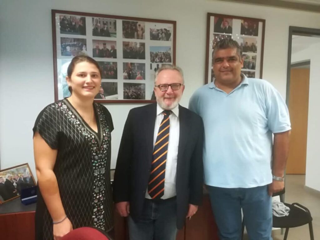 7f410425 0bd2 4faf be96 7a4d20d1ee30