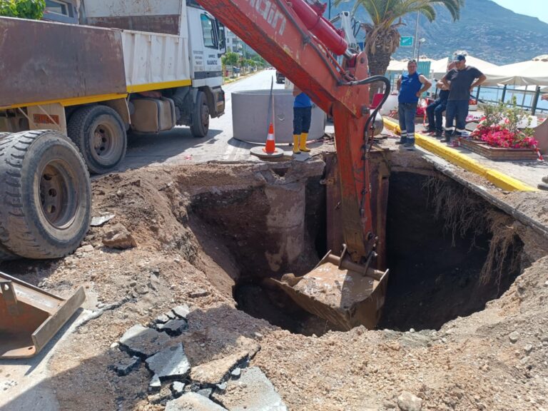 ΣΥΝΕΧΙΖΟΝΤΑΙ ΟΙ ΕΡΓΑΣΙΕΣ ΓΙΑ ΤΗΝ ΑΠΟΚΑΤΑΣΤΑΣΗ ΤΗΣ ΒΛΑΒΗΣ ΠΟΥ ΠΡΟΚΑΛΕΣΕ …