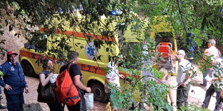 ΝΕΚΡΟΣ Ο 4ΧΡΟΝΟΣ ΠΟΥ ΕΠΕΣΕ ΣΕ ΧΑΡΑΔΡΑ –  ΔΙΑΣΩΘΗΚΕ Ο ΠΑΤΕΡΑΣ ΤΟΥ