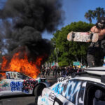 ΓΟΝΕΙΣ ΤΕΡΑΤΑ: ΝΕΚΡΟ ΒΡΕΦΟΣ 5 ΜΗΝΩΝ ΜΕΤΑ ΑΠΟ ΠΟΛΥΩΡΗ ΠΑΡΑΜΟΝΗ ΣΤΟΝ ΗΛΙΟ