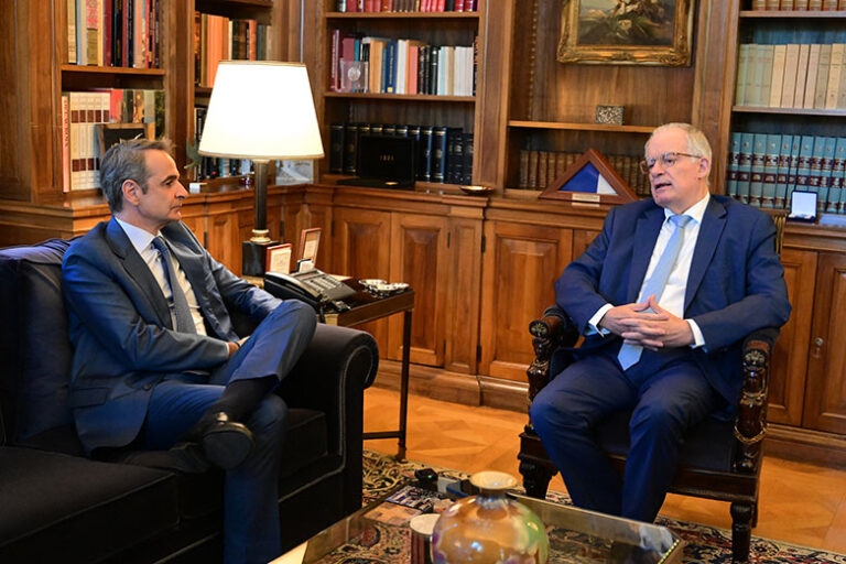 Η ΕΛΛΑΔΑ ΣΤΕΛΝΕΙ ΕΛΛΗΝΙΚΑ ΠΟΛΕΜΙΚΑ ΠΛΟΙΑ ΑΝΟΙΚΤΑ ΤΗΣ ΛΙΒΥΗΣ