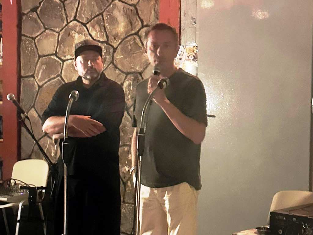 0c61f734 f335 49f5 a6b5 e18e9e0e2d74