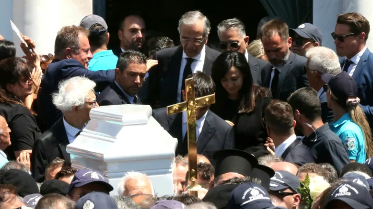 Η ΜΕΣΣΗΝΙΑ ΚΑΙ Ο ΠΟΛΙΤΙΚΟΣ ΚΟΣΜΟΣ ΑΠΟΧΑΙΡΕΤΙΣΑΝ ΤΗΝ ΛΕΝΑ ΣΑΜΑΡΑ &#8211 …