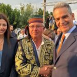 ΣΥΓΚΙΝΗΣΗ ΣΤΗΝ ΕΞΟΔΙΟ ΑΚΟΛΟΥΘΙΑ ΤΗΣ  ΜΕΓΑΛΗΣ ΕΛΛΗΝΙΔΑΣ ΤΗΣ ΑΝΙΔΙΟΤΕΛΗΣ ΠΡΟΣΦΟΡΑΣ ΑΘΗΝΑΣ ΠΑΠΑΧΡΗΣΤΟΥ – ΉΧΗΣΕ Η ΣΕΙΡΗΝΑ ΤΟΥ ΑΣΘΕΝΟΦΟΡΟΥ – ΑΛΓΕΙΝΗ ΕΝΤΥΠΩΣΗ Η ΑΠΟΥΣΙΑ ΤΟΥ ΠΟΛΙΤΙΚΟΥ ΚΟΣΜΟΥ