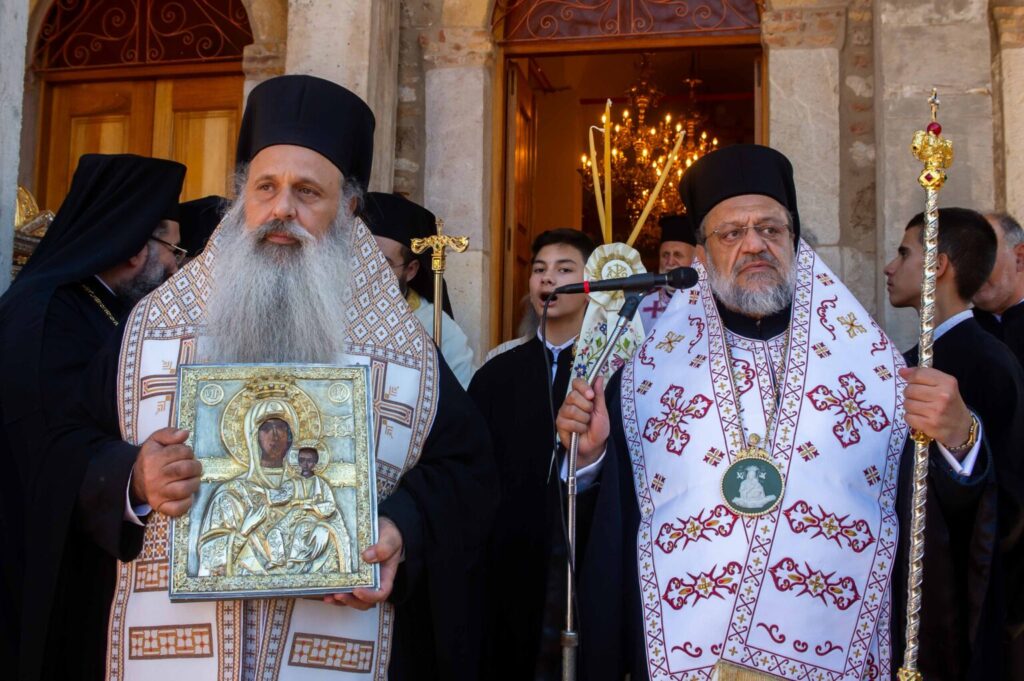 ΠΛΗΘΟΣ ΠΙΣΤΩΝ ΥΠΟΔΕΧΘΗΚΕ ΤΟ ΠΡΩΙ ΤΟΥ ΣΑΒΒΑΤΟΥ ΤΗΝ ΘΑΥΜΑΤΟΥΡΓΗ ΕΙΚΟΝΑ ΤΗΣ ΠΑΝΑΓΙΑΣ ΤΗΣ ΒΟΥΛΚΑΝΙΩΤΙΣΣΑΣ ΣΤΗ ΜΕΣΣΗΝΗ