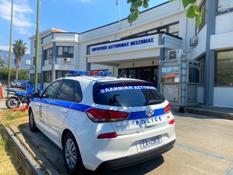 ΑΝΥΠΑΡΚΤΗ ΑΣΤΥΝΟΜΕΥΣΗ: ΣΤΗΝ ΑΣΠΡΟΠΟΥΛΙΑ ΚΟΥΚΟΥΛΟΦΟΡΟΙ ΜΕ ΟΠΛΟ ΜΠΗΚΑΝ Π …