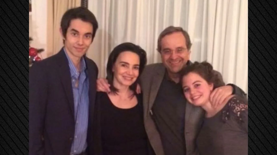 ΚΩΣΤΑΣ ΣΑΜΑΡΑΣ: «ΓΙΑ ΕΜΑΣ ΕΙΣΑΙ ΠΑΝΤΑ ΕΔΩ ΛΕΝΑΚΙ ΜΟΥ – ΧΡΟΝΙΑ ΠΟΛΛΑ ΣΕ ΟΛΟΥΣ ΜΕ ΥΓΕΙΑ»