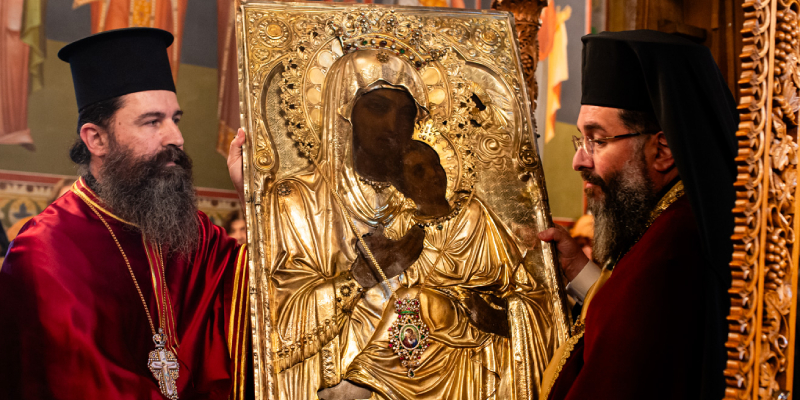 ΞΕΚΙΝΗΣΑΝ ΟΙ ΕΟΡΤΑΣΤΙΚΕΣ ΕΚΔΗΛΩΣΕΙΣ ΤΗΣ «ΠΑΝΑΓΙΑΣ ΥΠΑΠΑΝΤΗΣ» ΜΕ ΤΟΝ ΠΑΝΗΓΥΡΙΚΟ ΕΣΠΕΡΙΝΟ ΚΑΙ ΤΗΝ ΕΝΘΡΟΝΙΣΗ ΤΗΣ ΙΕΡΗΣ ΕΙΚΟΝΑΣ ΣΤΟΝ ΘΡΟΝΟ ΛΙΤΑΝΕΥΣΕΩΣ