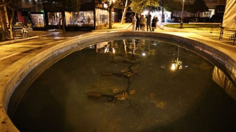 ΚΟΡΙΤΣΑΚΙ 2,5 ΕΤΩΝ ΕΠΕΣΕ ΣΕ ΣΙΝΤΡΙΒΑΝΙ – ΚΑΤΑΦΕΡΑΝ ΝΑ ΤΟ ΣΩΣΟΥΝ ΟΙ ΓΙΑ …