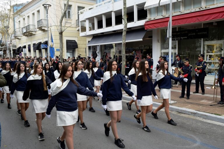 ΛΑΜΠΡΗ Η ΠΑΡΕΛΑΣΗ ΓΙΑ ΤΗΝ ΕΠΕΤΕΙΟ ΤΗΣ 25ΗΣ ΜΑΡΤΙΟΥ 1821