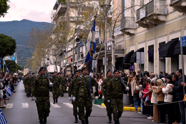 ΕΝΤΥΠΩΣΙΑΚΗ Η ΠΑΡΕΛΑΣΗ ΓΙΑ ΤΗΝ ΕΠΕΤΕΙΟ ΤΗΣ 25ΗΣ ΜΑΡΤΙΟΥ 1821