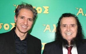 «ΈΦΥΓΕ» ΑΠΟ ΤΗ ΖΩΗ Ο ΔΗΜΗΤΡΗΣ ΚΟΚΟΤΑΣ ΣΕ ΗΛΙΚΙΑ 57 ΕΤΩΝ – Ο ΓΝΩΣΤΟΣ ΤΡΑΓΟΥΔΙΣΤΗΣ ΔΕΝ ΤΑ ΚΑΤΑΦΕΡΕ ΜΕΤΑ ΑΠΟ ΓΕΝΝΑΙΑ ΜΑΧΗ ΔΥΟ ΕΤΩΝ