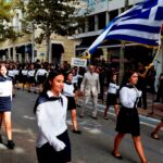 ΛΑΜΠΡΗ Η ΠΑΡΕΛΑΣΗ ΓΙΑ ΤΗΝ ΕΘΝΙΚΗ ΕΠΕΤΕΙΟ ΤΗΣ 28ΗΣ ΟΚΤΩΒΡΙΟΥ (Λύκεια και Πολυκλαδικά Λυκεια)