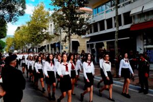 ΛΑΜΠΡΗ Η ΠΑΡΕΛΑΣΗ ΓΙΑ ΤΗΝ ΕΘΝΙΚΗ ΕΠΕΤΕΙΟ ΤΗΣ 28ΗΣ ΟΚΤΩΒΡΙΟΥ (Λύκεια κα …
